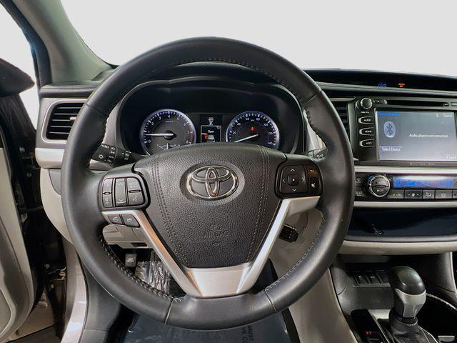 used 2016 Toyota Highlander car, priced at $21,548