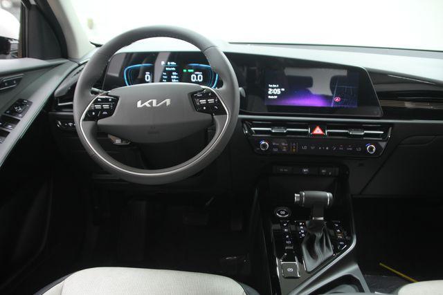 new 2025 Kia Niro car, priced at $34,180