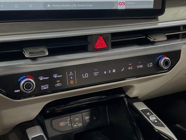 used 2025 Kia Sorento Hybrid car, priced at $42,877
