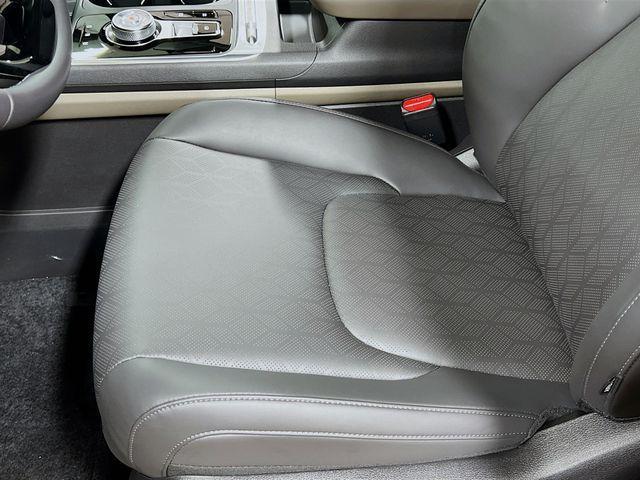 new 2026 Kia Carnival Hybrid car, priced at $51,135