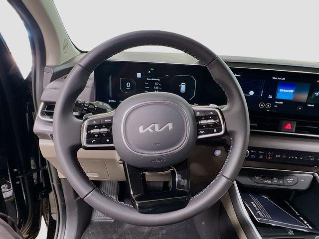 new 2026 Kia Carnival Hybrid car, priced at $51,135