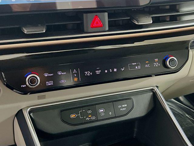 new 2025 Kia Carnival Hybrid car, priced at $56,660