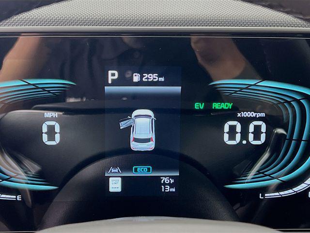new 2025 Kia Niro Plug-In Hybrid car, priced at $35,310