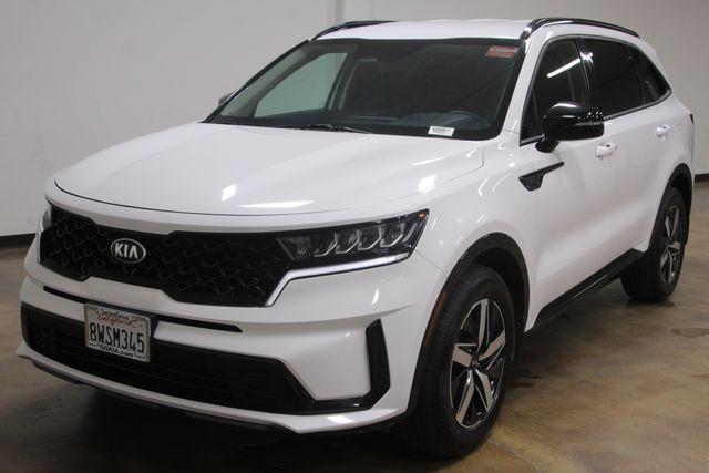 used 2021 Kia Sorento car, priced at $21,282