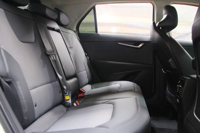 new 2024 Kia Niro Plug-In Hybrid car, priced at $35,335