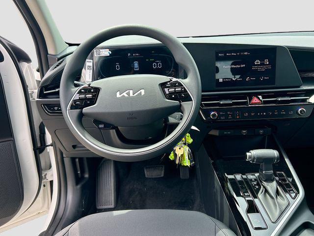 new 2025 Kia Niro car, priced at $28,555