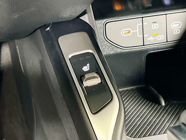 new 2025 Kia Sorento car, priced at $36,060