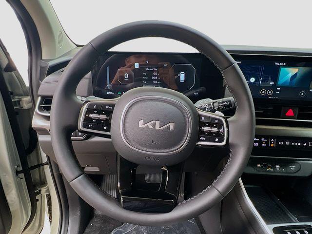new 2026 Kia Carnival Hybrid car, priced at $53,815