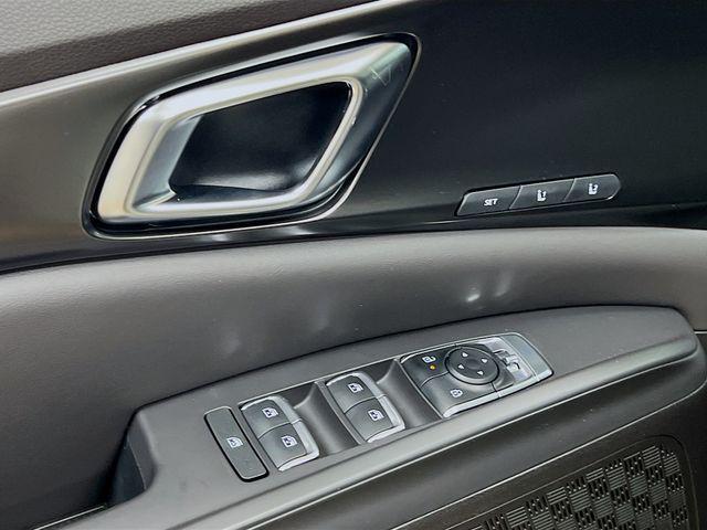 new 2026 Kia Carnival Hybrid car, priced at $53,815