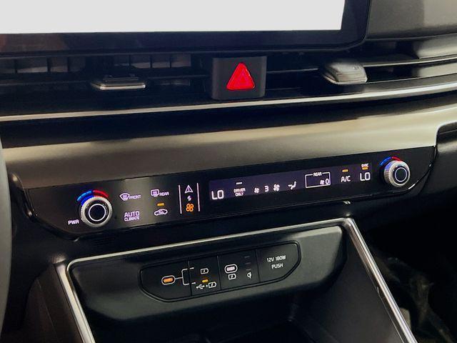 new 2026 Kia Carnival Hybrid car, priced at $53,815