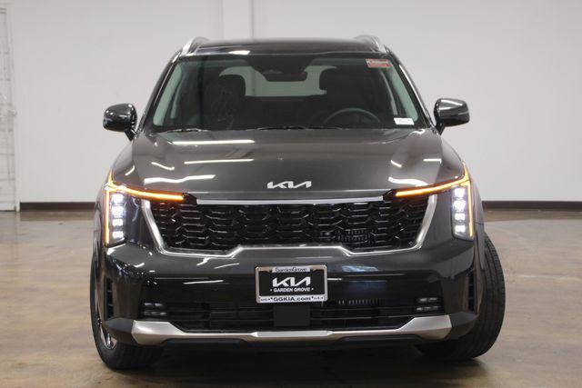 new 2025 Kia Sorento Hybrid car, priced at $40,090