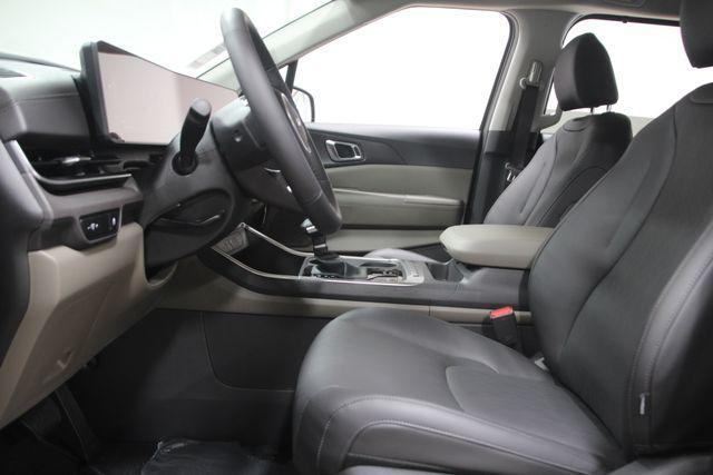 new 2025 Kia Carnival car, priced at $41,360