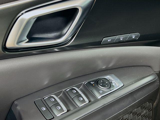 new 2025 Kia Carnival Hybrid car, priced at $49,995