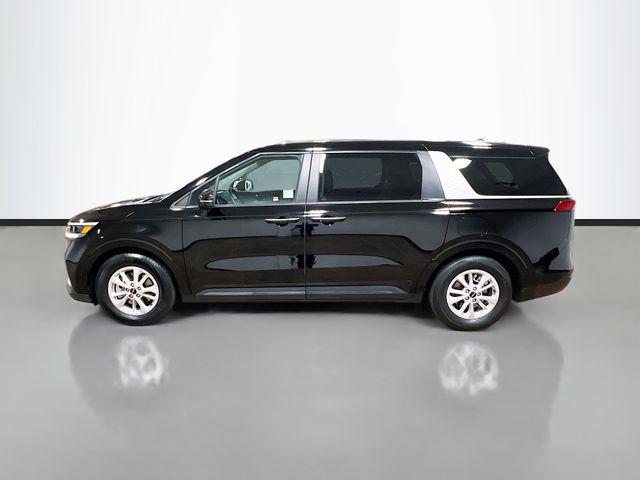 used 2023 Kia Carnival car, priced at $29,905