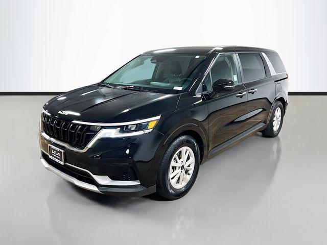 used 2023 Kia Carnival car, priced at $29,905