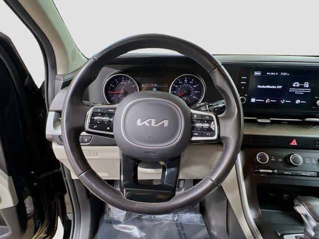 used 2023 Kia Carnival car, priced at $29,905