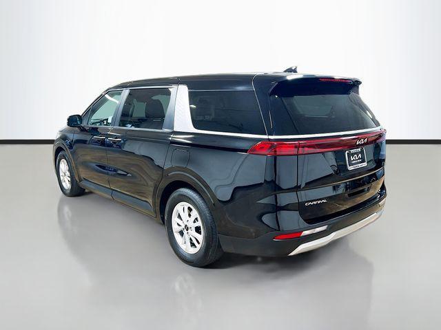 used 2023 Kia Carnival car, priced at $29,905