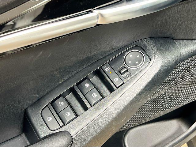 new 2025 Kia Seltos car, priced at $24,678