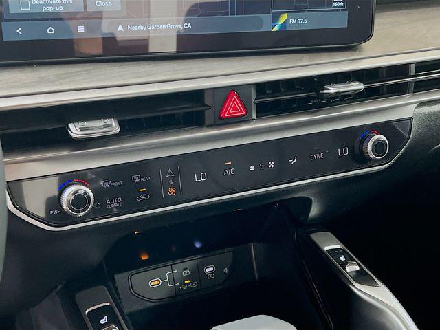 new 2025 Kia Sorento car, priced at $42,425