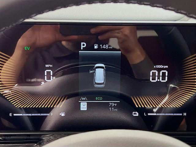 new 2025 Kia Carnival Hybrid car, priced at $43,265