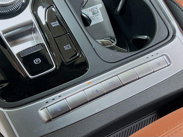 new 2025 Kia Carnival Hybrid car, priced at $43,265