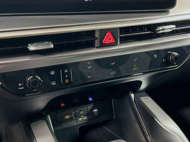 new 2025 Kia Sorento car, priced at $32,660