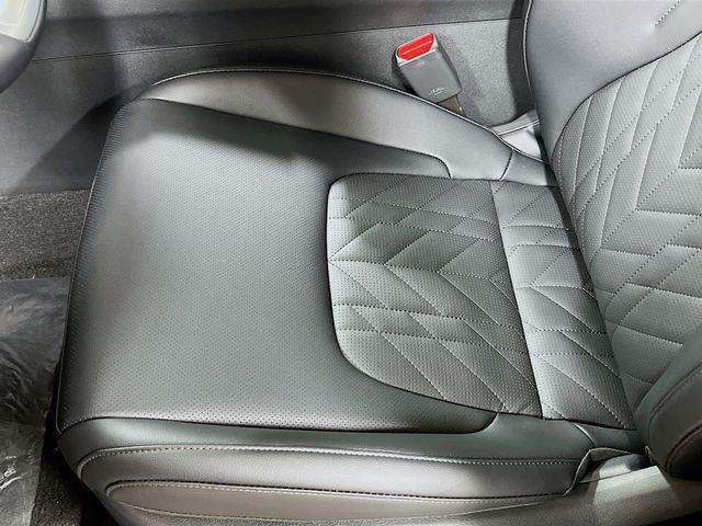 new 2025 Kia Sportage car, priced at $40,980