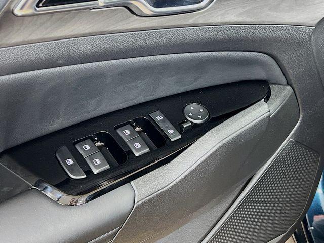new 2025 Kia Sportage car, priced at $40,980