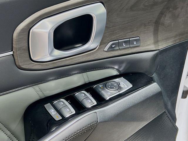 new 2025 Kia Sorento car, priced at $47,320
