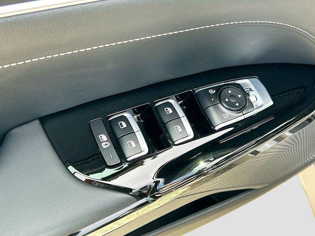 new 2025 Kia K5 car, priced at $29,910