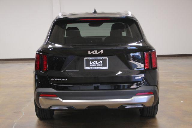 new 2025 Kia Sorento Hybrid car, priced at $38,790