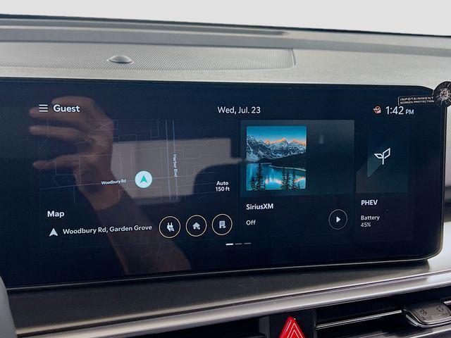 new 2025 Kia Sorento Plug-In Hybrid car, priced at $43,660