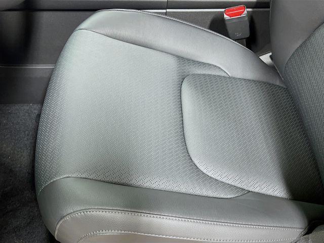 new 2026 Kia Carnival Hybrid car, priced at $53,815