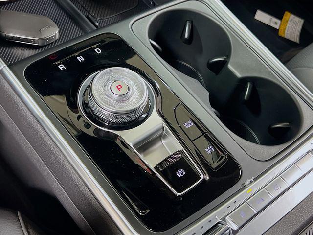 new 2026 Kia Carnival Hybrid car, priced at $53,815