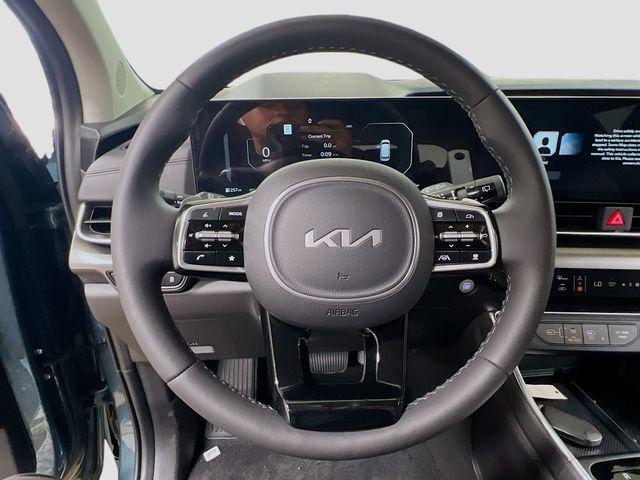 new 2026 Kia Carnival Hybrid car, priced at $53,815