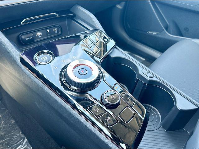 new 2025 Kia Sportage Hybrid car, priced at $38,205
