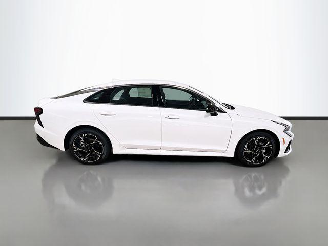 new 2025 Kia K5 car, priced at $29,045