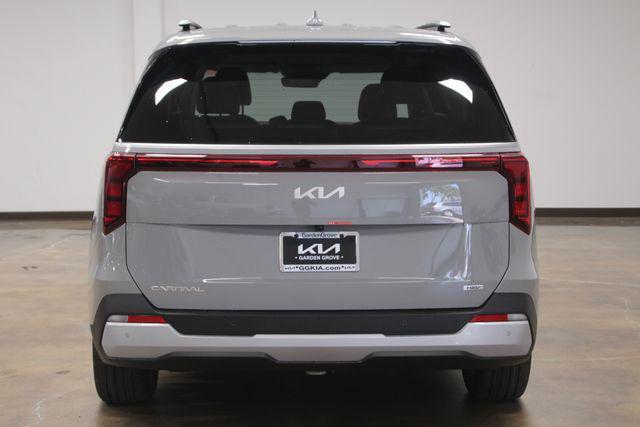 new 2025 Kia Carnival car, priced at $43,980