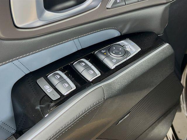 new 2025 Kia Sorento Hybrid car, priced at $48,855