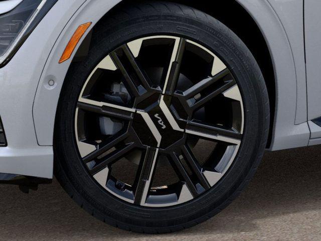 new 2025 Kia EV6 car, priced at $58,075