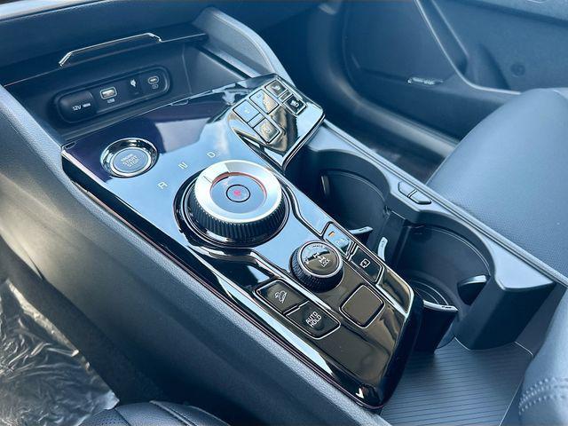new 2025 Kia Sportage Hybrid car, priced at $38,110
