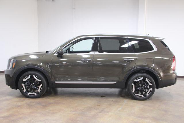 used 2023 Kia Telluride car, priced at $31,841