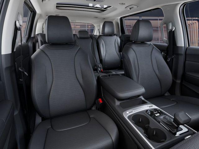 new 2025 Kia Carnival car, priced at $54,810