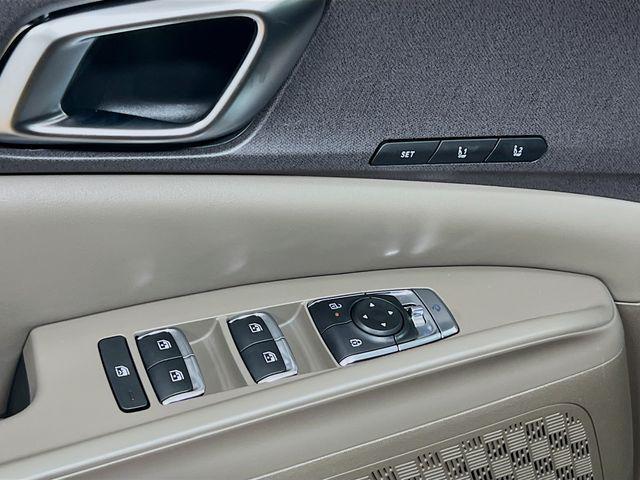 new 2026 Kia Carnival Hybrid car, priced at $43,890