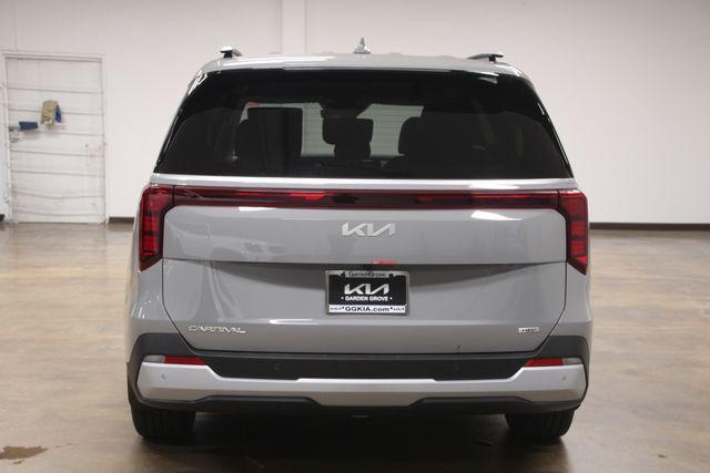 new 2025 Kia Carnival Hybrid car, priced at $43,855