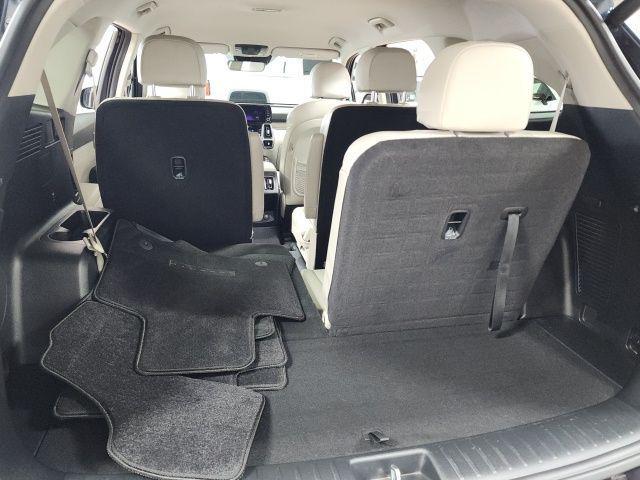 used 2023 Kia Sorento Hybrid car, priced at $29,995
