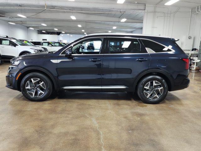 used 2023 Kia Sorento Hybrid car, priced at $29,995