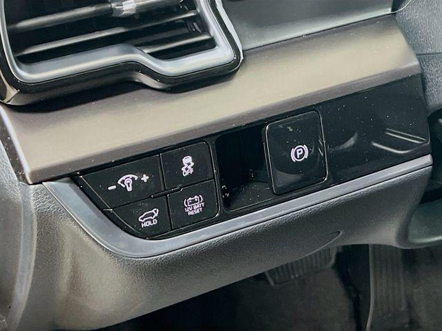 new 2025 Kia Sportage Hybrid car, priced at $36,535