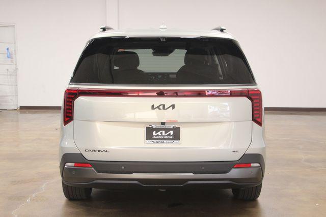 new 2025 Kia Carnival car, priced at $55,960