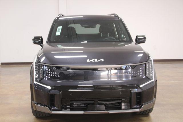 new 2025 Kia EV9 car, priced at $70,615